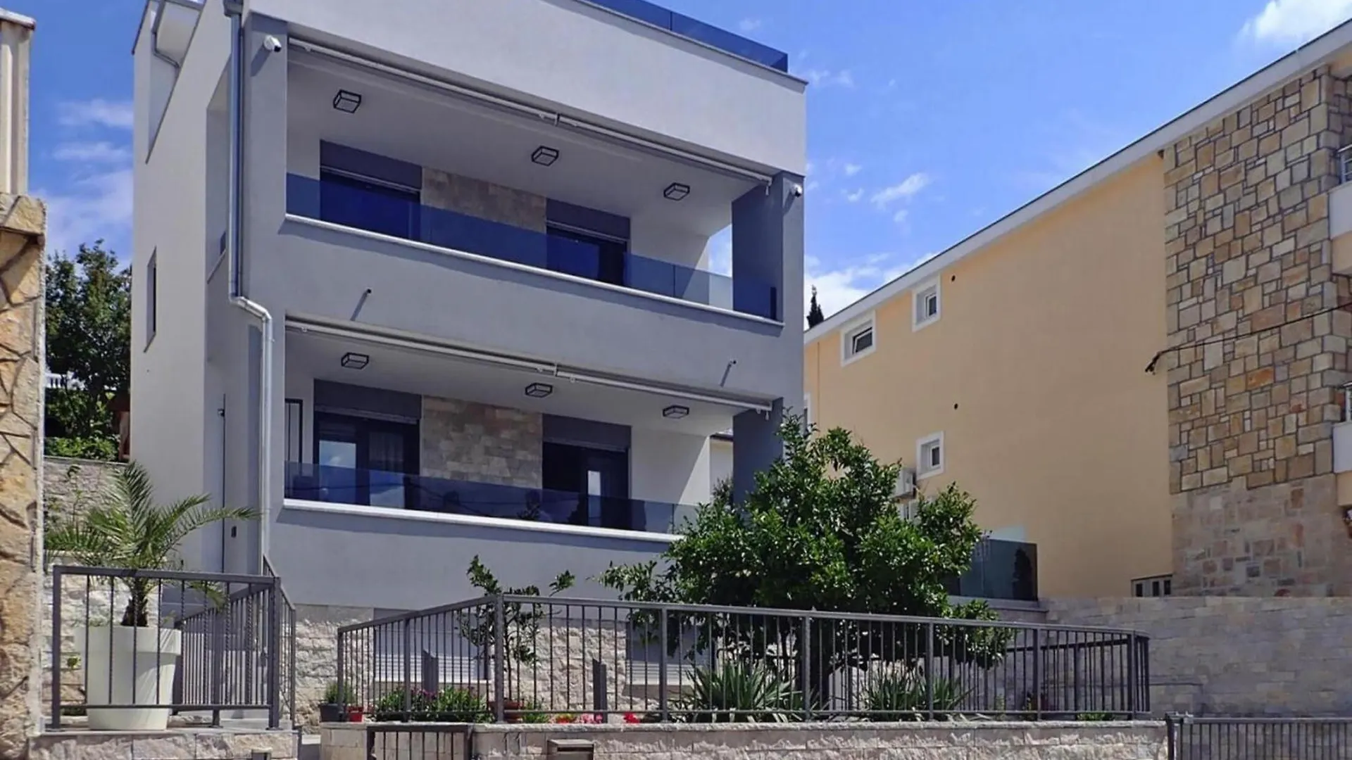 Holiday Home In Maslenica With Pool