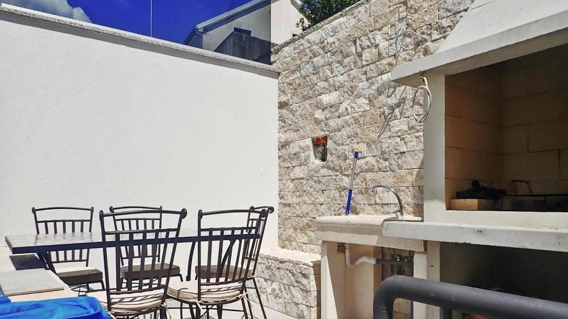 Holiday Home In Maslenica With Pool 0*,