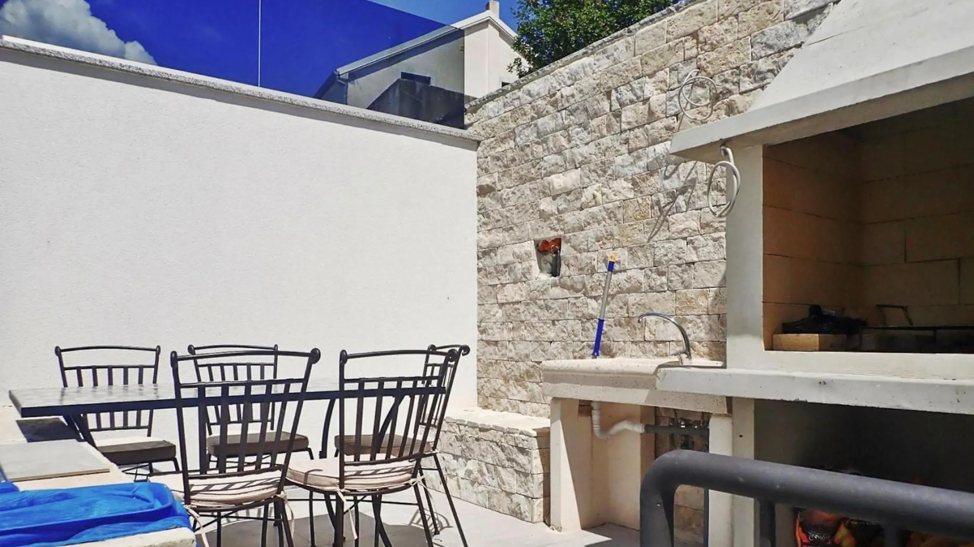 Holiday Home In Maslenica With Pool