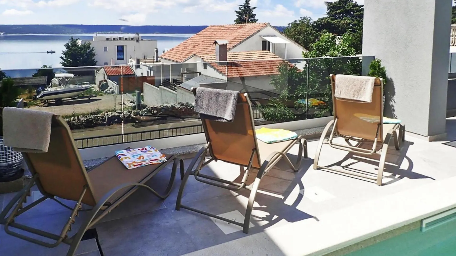Holiday Home In Maslenica With Pool